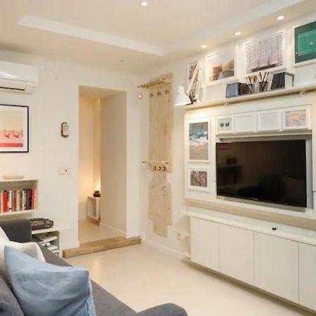 Beautiful & Cozy Apartment In The Heart Of Madrid Exterior foto