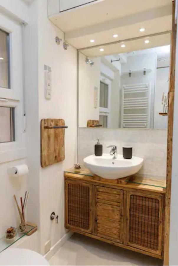 Beautiful & Cozy Apartment In The Heart Of Madrid Exterior foto